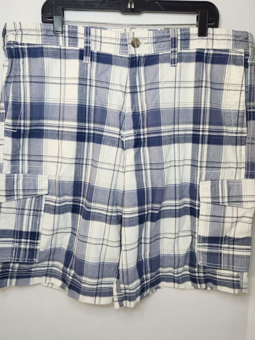 Eddie Bauer Men's Blue & White Plaid Cargo Shorts Size 38 New with Tags